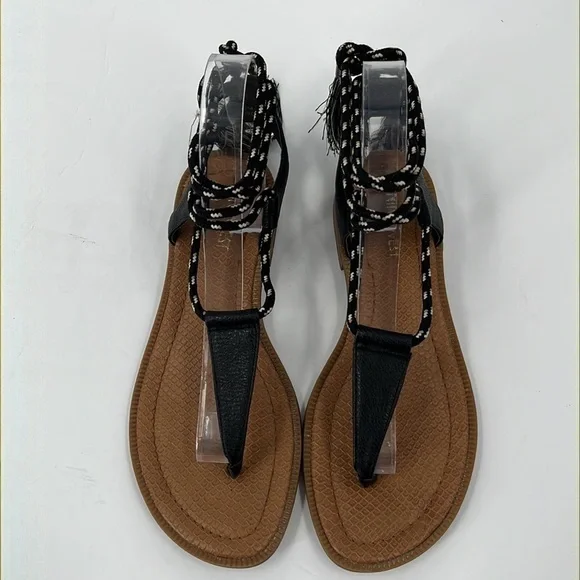 NINE West Gannon Strappy Sandal Wrap Flat Black Tassel Boho Gladiator  6 - Picture 3 of 9